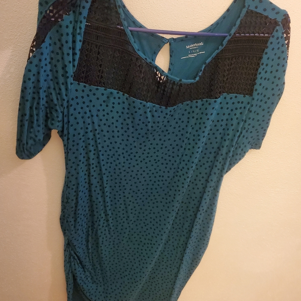 Green and black polka dot maternity top size Large,